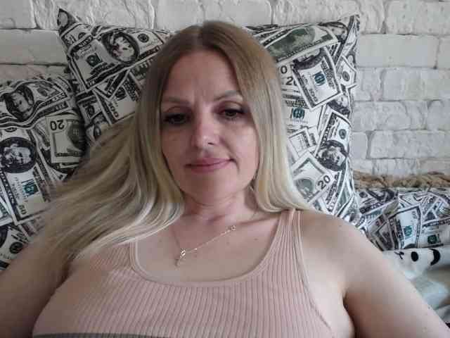 AngelAlone webcam