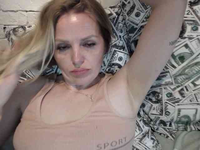 AngelAlone webcam
