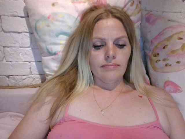 AngelAlone webcam