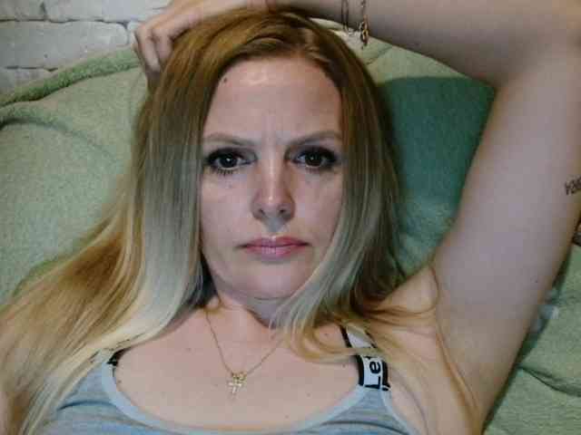 AngelAlone webcam