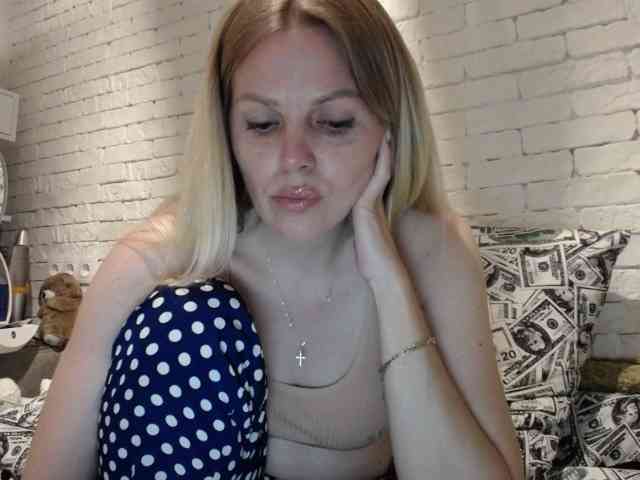 AngelAlone webcam