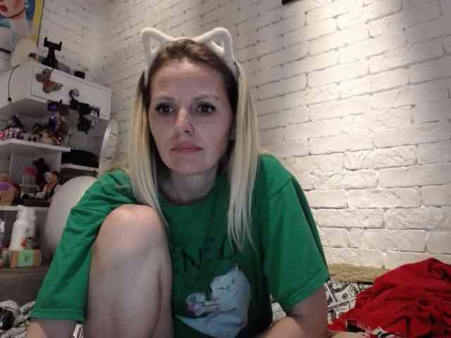AngelAlone webcam