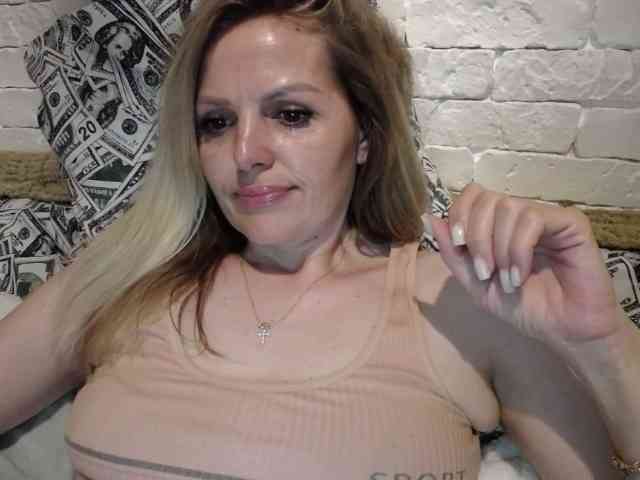 AngelAlone webcam