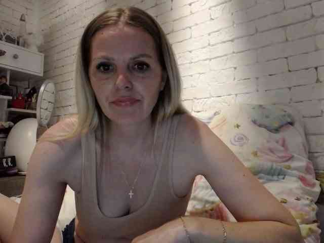 AngelAlone webcam