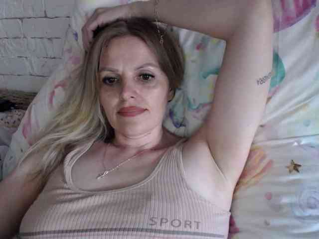 AngelAlone webcam