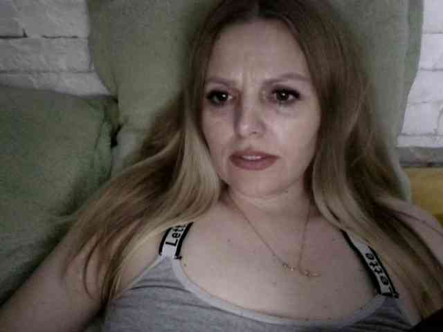AngelAlone webcam