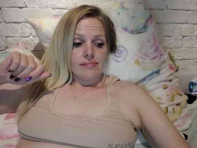 AngelAlone webcam
