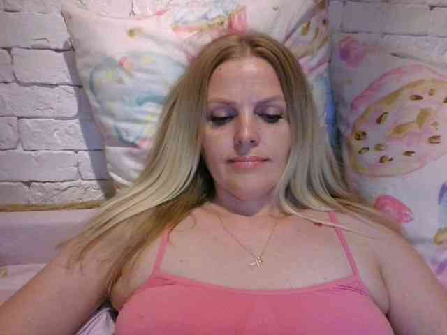 AngelAlone webcam