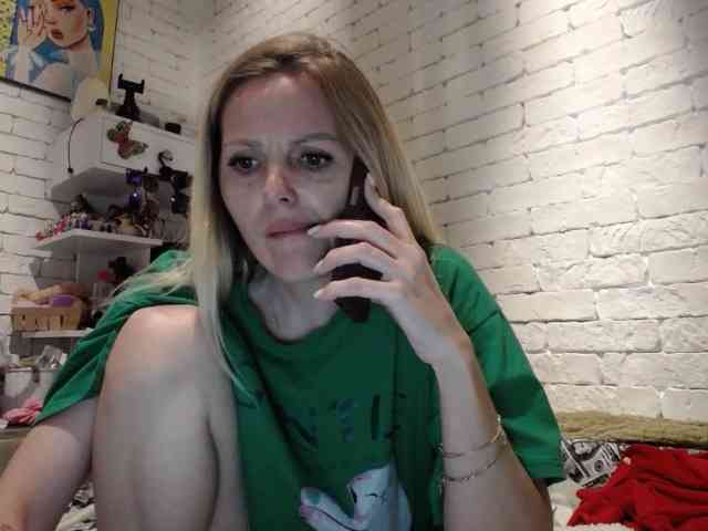 AngelAlone webcam