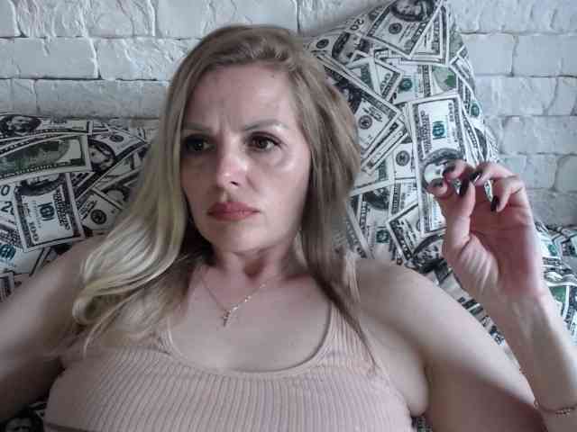 AngelAlone webcam
