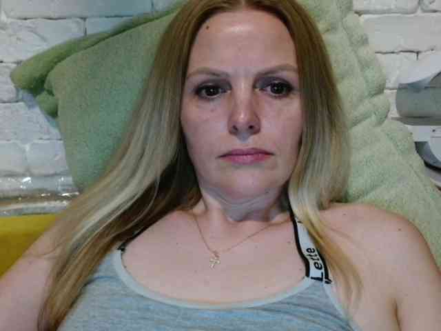 AngelAlone webcam