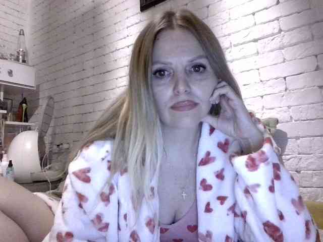 AngelAlone webcam