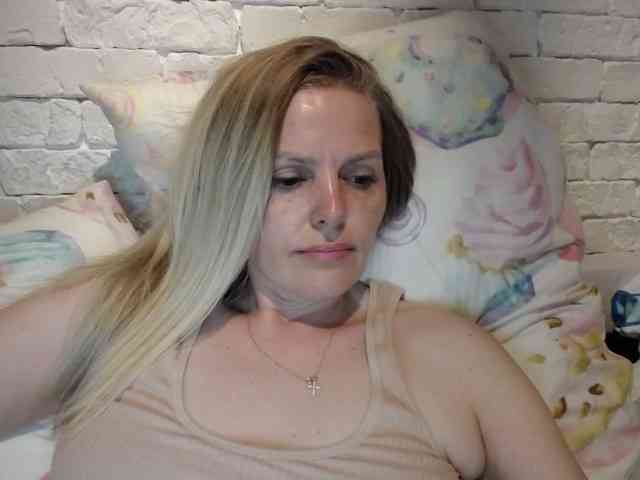 AngelAlone webcam