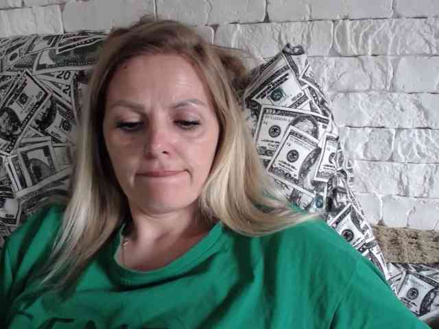 AngelAlone webcam