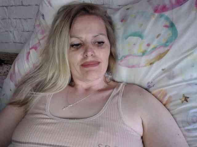 AngelAlone webcam