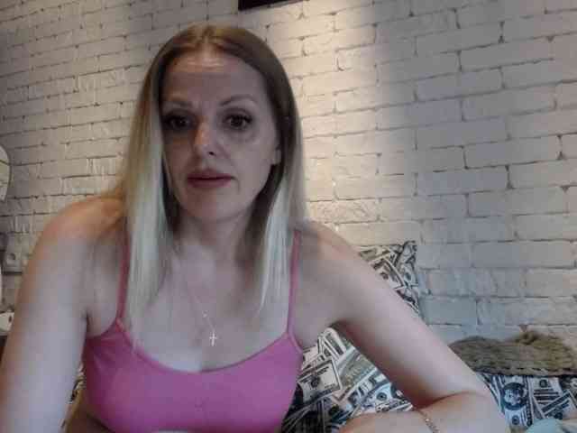 AngelAlone webcam