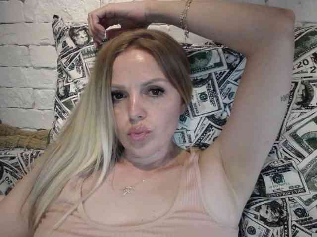 AngelAlone webcam