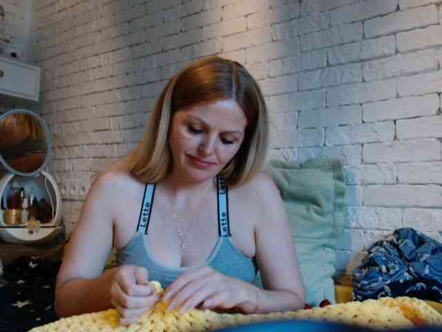 AngelAlone webcam