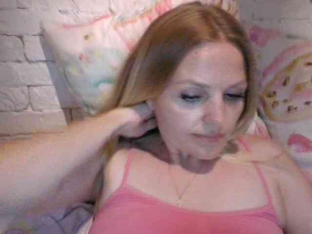 AngelAlone webcam