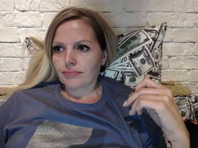 AngelAlone webcam