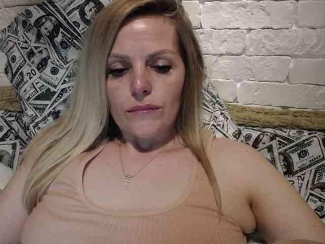 AngelAlone webcam