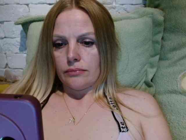 AngelAlone webcam