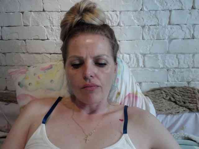 AngelAlone webcam
