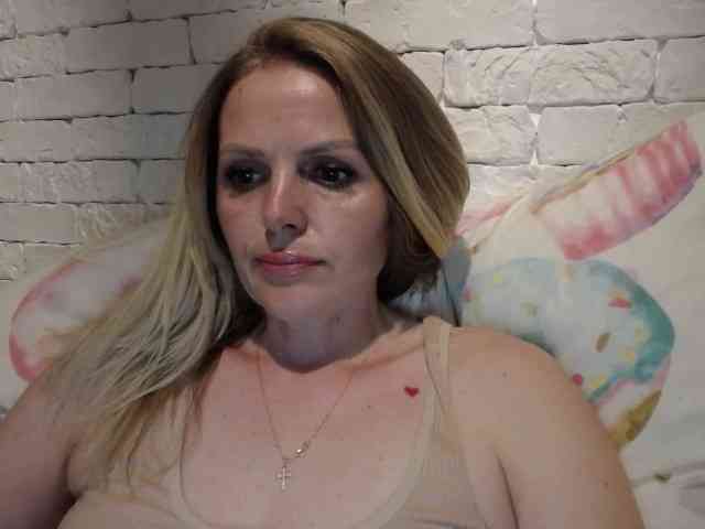 AngelAlone webcam