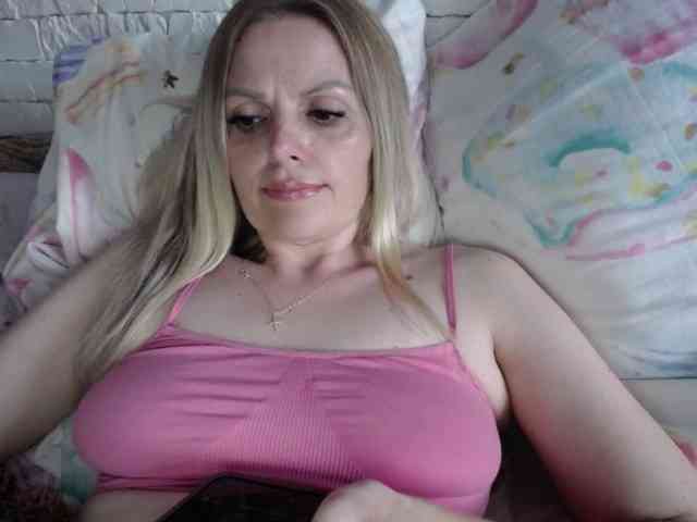 AngelAlone webcam