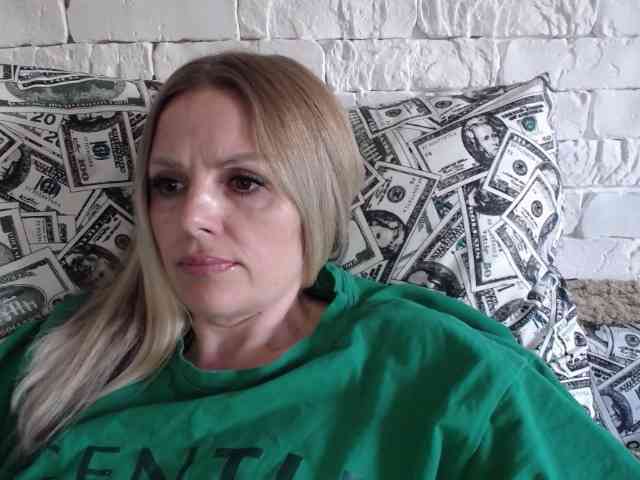 AngelAlone webcam