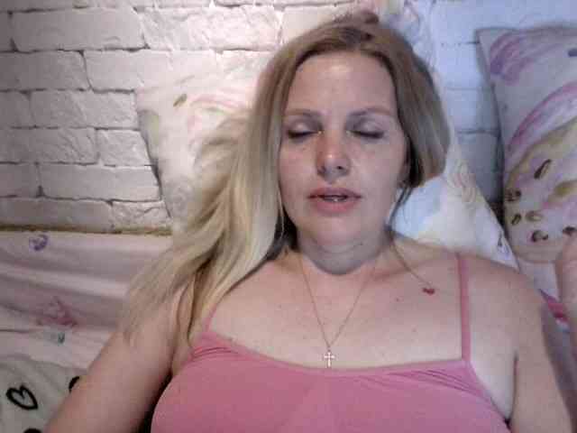 AngelAlone webcam