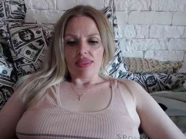 hot webcam AngelAlone