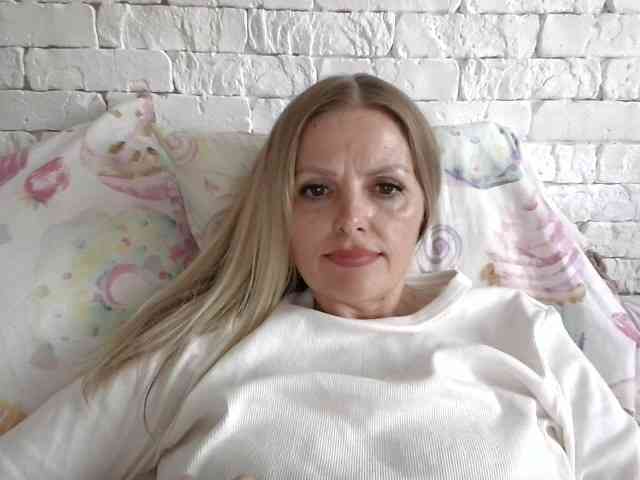AngelAlone webcam