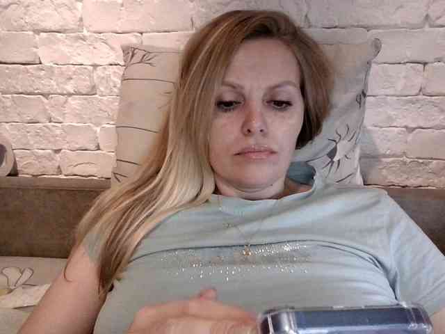 AngelAlone webcam