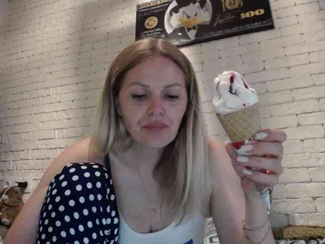AngelAlone webcam