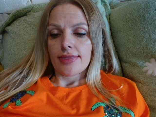 AngelAlone webcam