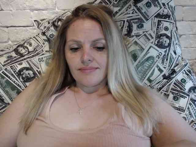 AngelAlone webcam