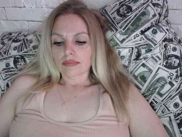 AngelAlone webcam