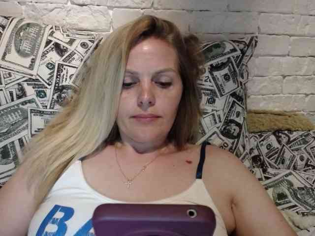 AngelAlone webcam