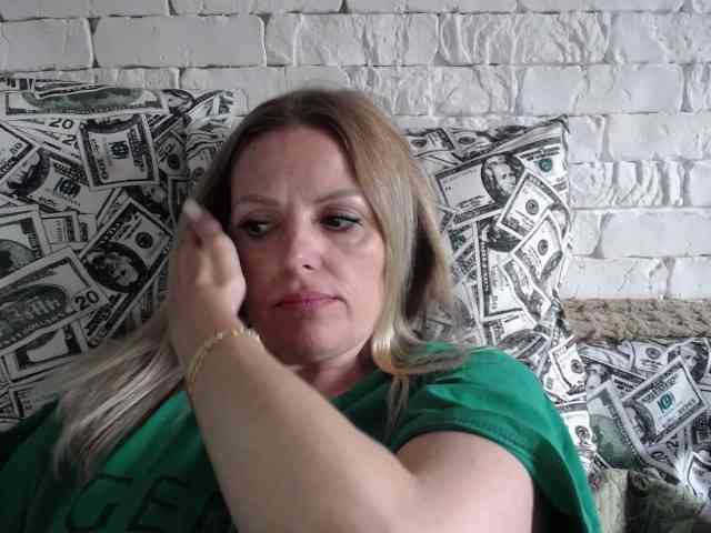 AngelAlone webcam