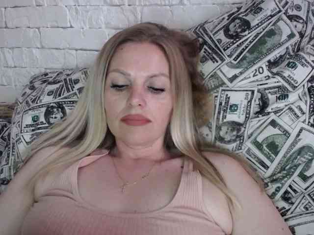 AngelAlone webcam
