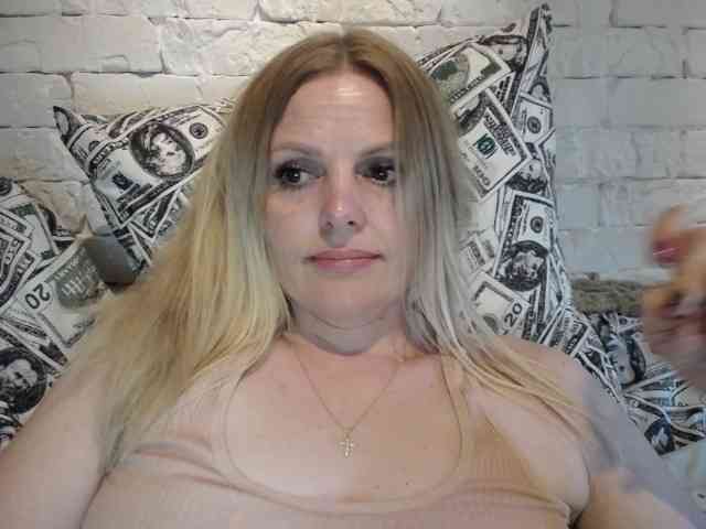 AngelAlone webcam