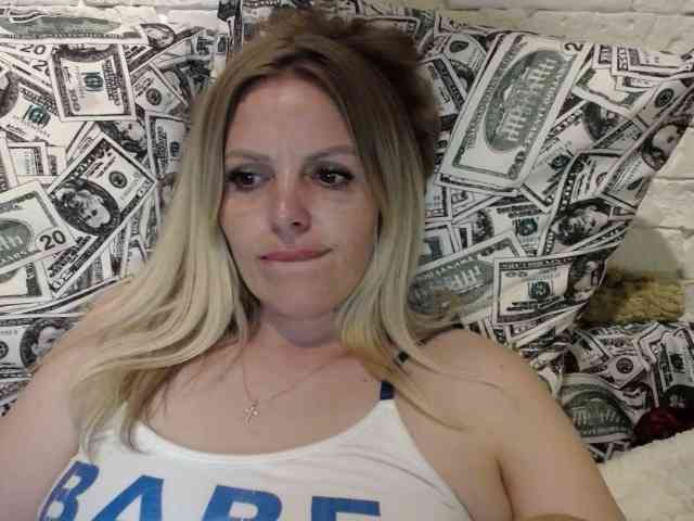 AngelAlone webcam