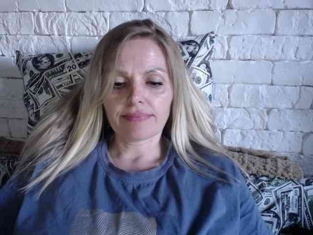 AngelAlone webcam