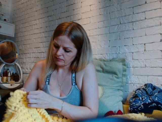 AngelAlone webcam