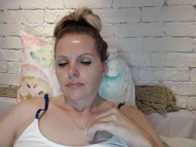 AngelAlone webcam