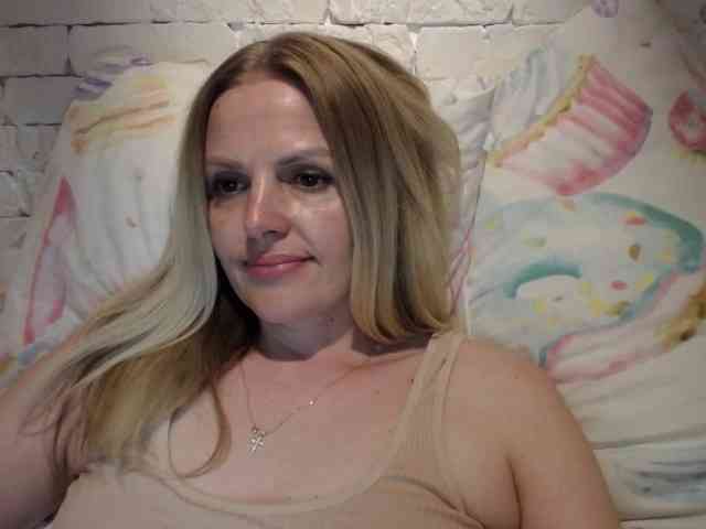AngelAlone webcam