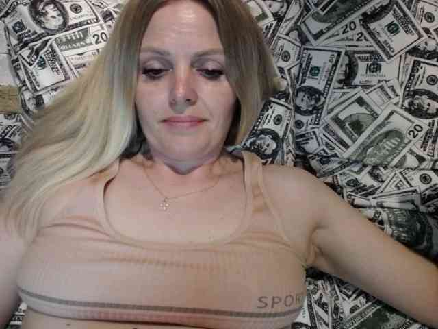 AngelAlone webcam