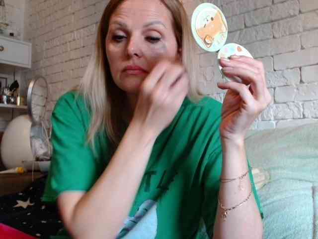 AngelAlone webcam