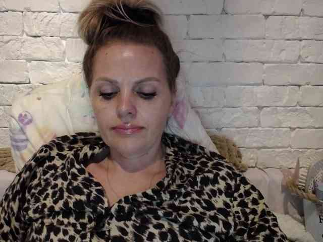 AngelAlone webcam